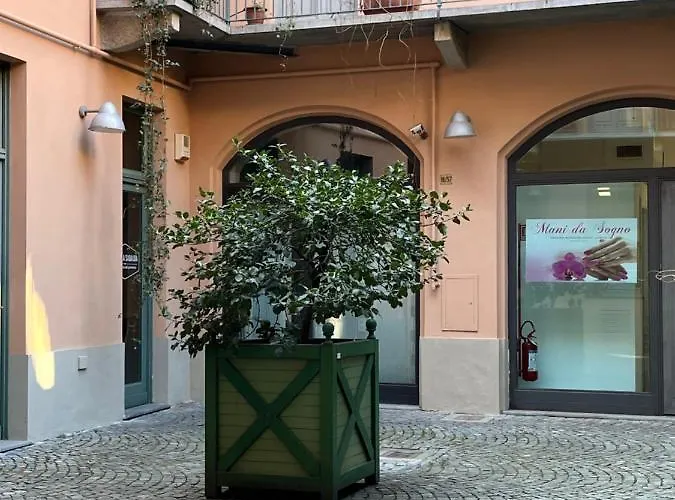 Interno Via Garibaldi * トリノ